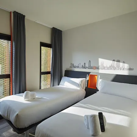 Easyhotel Barcelona Fira Szálloda