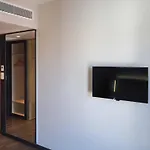 Easyhotel Barcelona Fira Hotel 2*