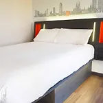 Easyhotel Barcelona Fira Hotel 2*