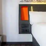 Easyhotel Barcelona Fira Hotel