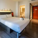 Hotel Easyhotel Barcelona Fira L’Hospitalet de Llobregat