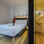Easyhotel Barcelona Fira Hotel L’Hospitalet de Llobregat