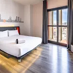 Easyhotel Barcelona Fira L’Hospitalet de Llobregat