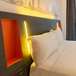 Easyhotel Barcelona Fira 2*