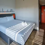 Easyhotel Barcelona Fira 2* L’Hospitalet de Llobregat