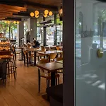 Hotel Easyhotel Barcelona Fira L’Hospitalet de Llobregat