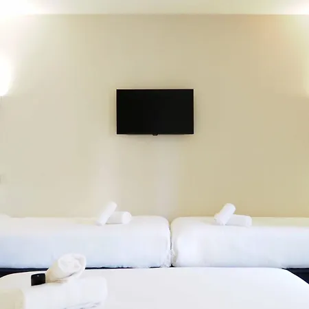 Easyhotel Barcelona Fira 오스피탈레트 데 요브레가트