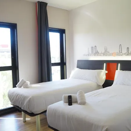 Hotel Easyhotel Barcelona Fira L'Hospitalet de Llobregat